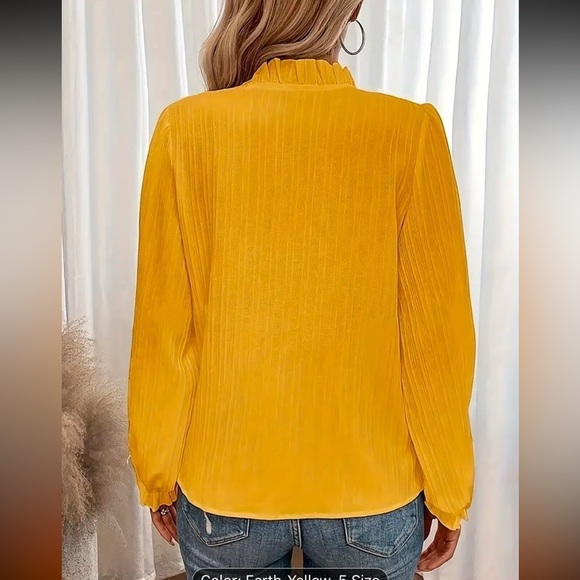 New Yellow Neck Textured Simple Blouse - Picture 2 of 7